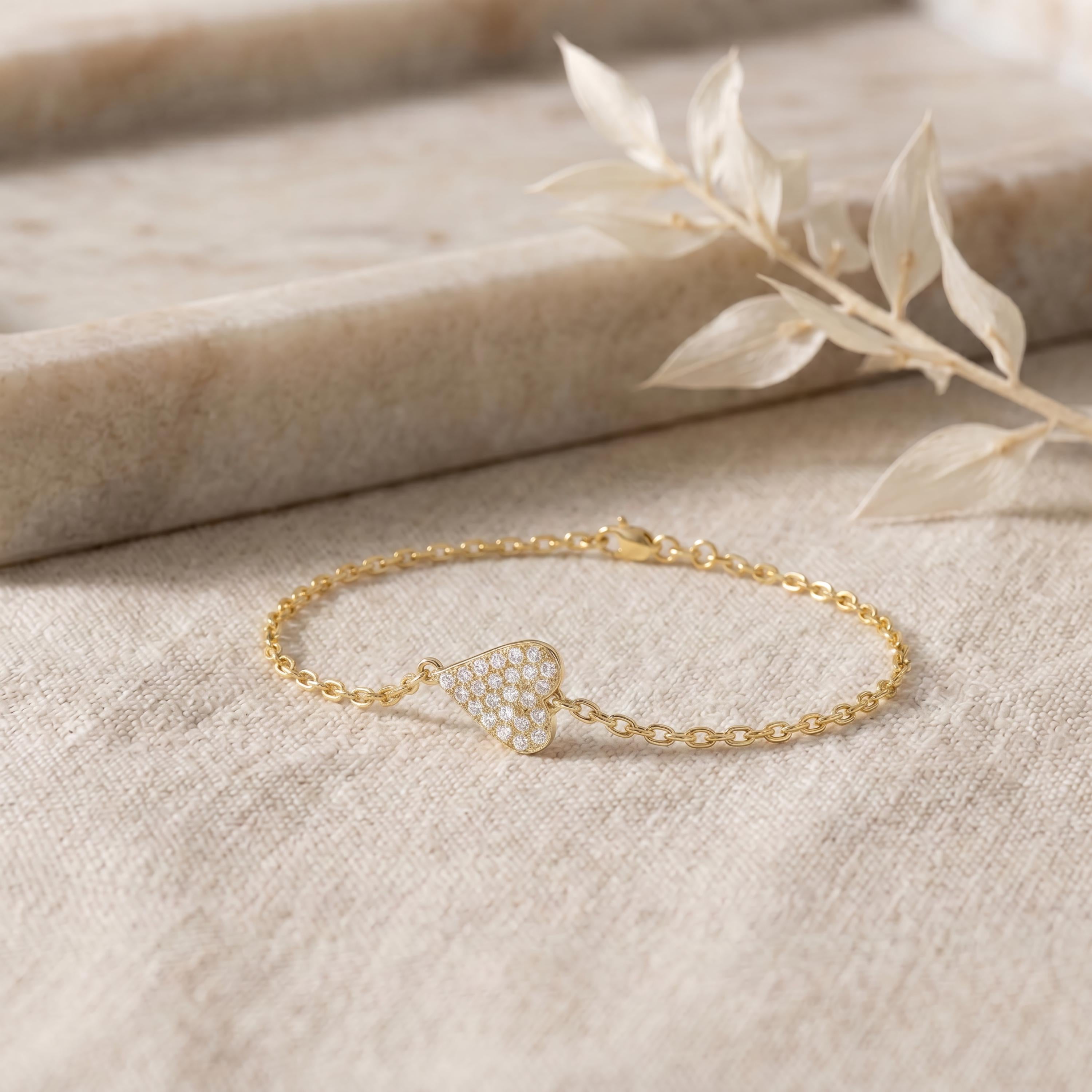 Round Diamond Pave Dainty 14K Solid Gold Elongated Heart Chain Link Bracelet
