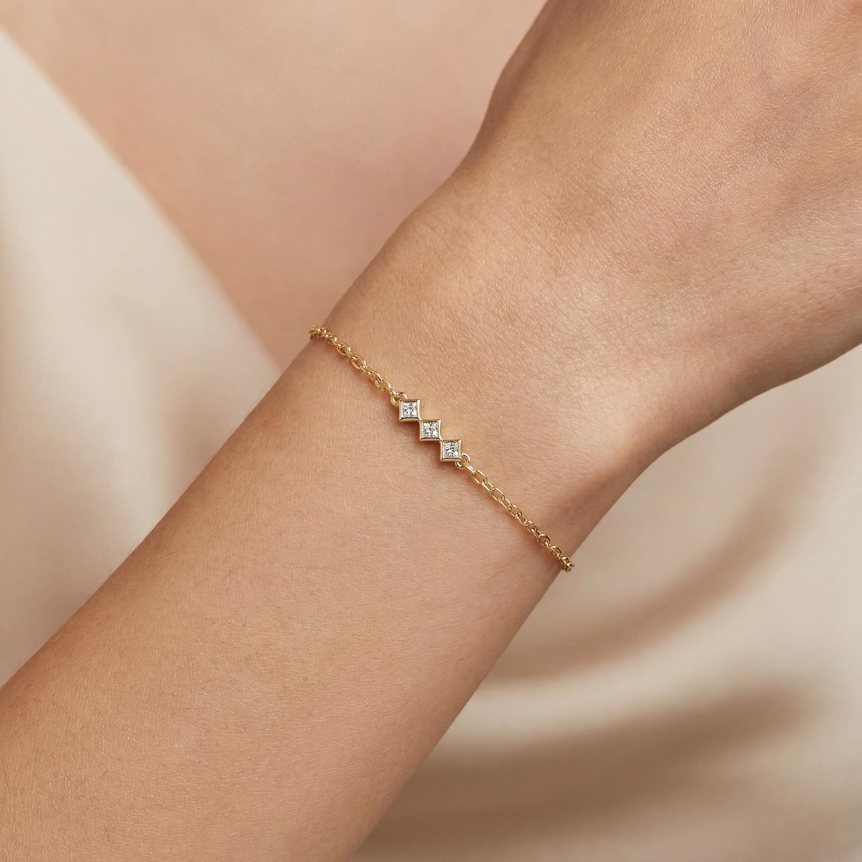 Princess Cut Diamond 3 Stone Bezel Set 14K Solid Gold Chain Link Bracelet