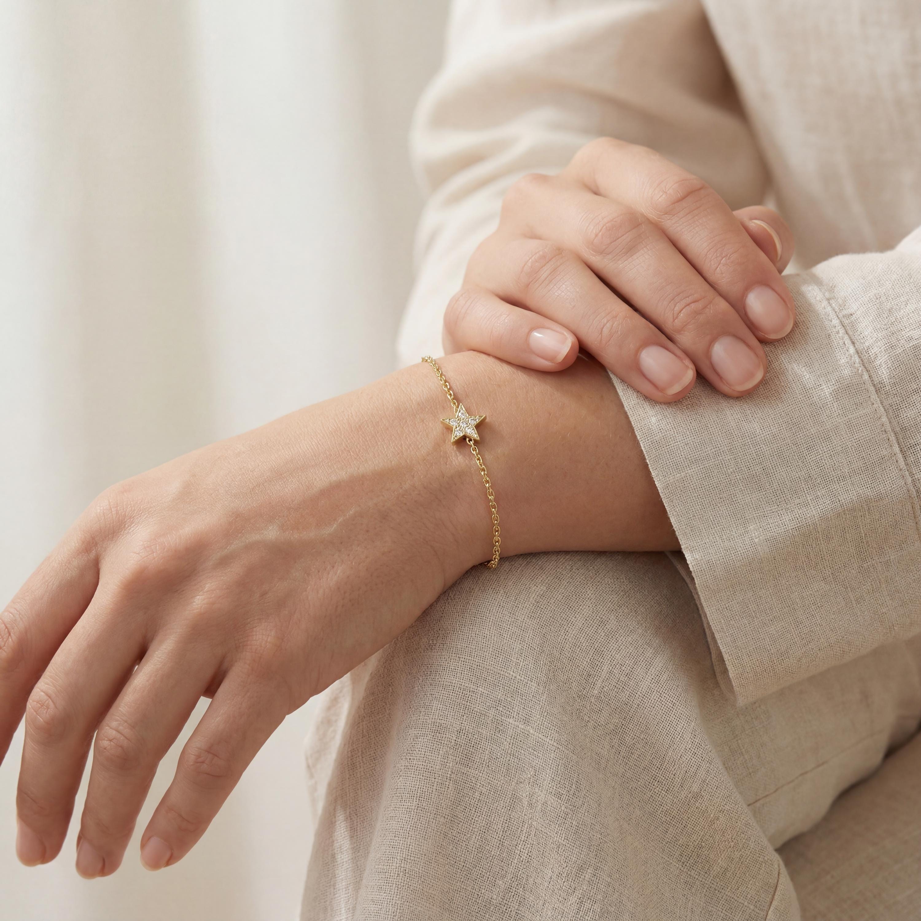 Diamond Round 14K Pave Dainty Solid Gold Star Chain Link Bracelet
