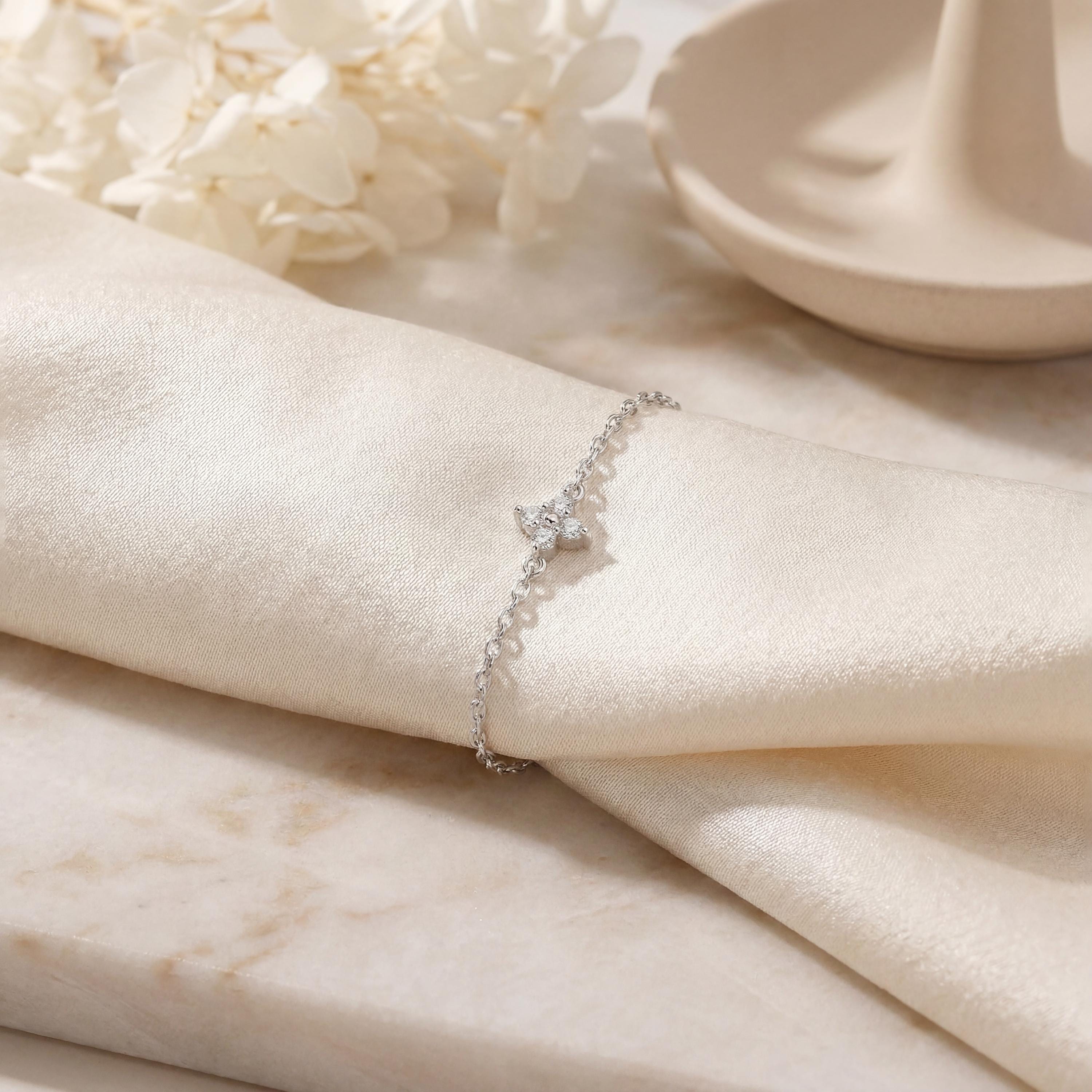 Diamond Round 4 Stone Prong Set 14K Solid Gold Chain Link Bracelet