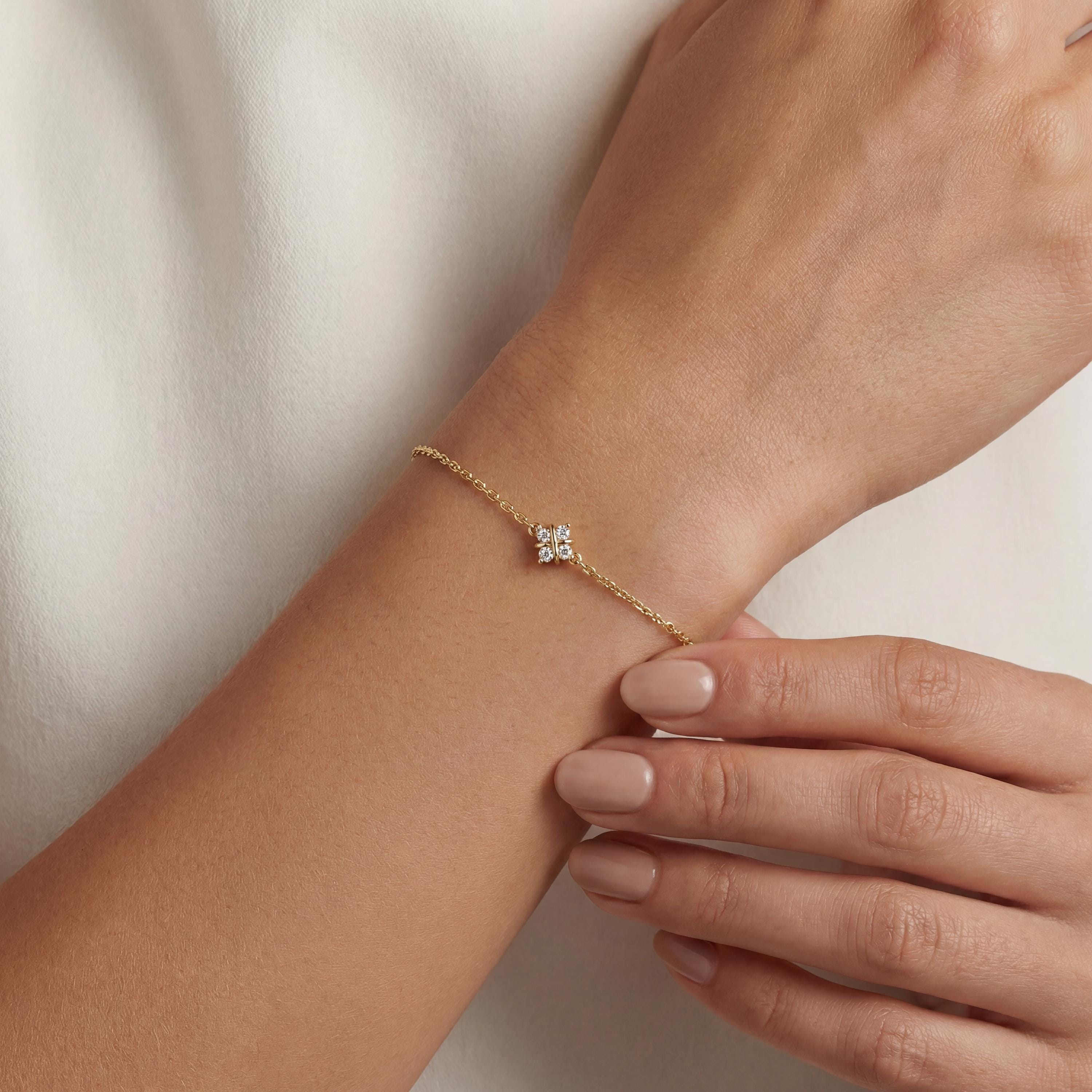 Diamond Round 4 Stone Prong Set 14K Solid Gold Chain Link Bracelet