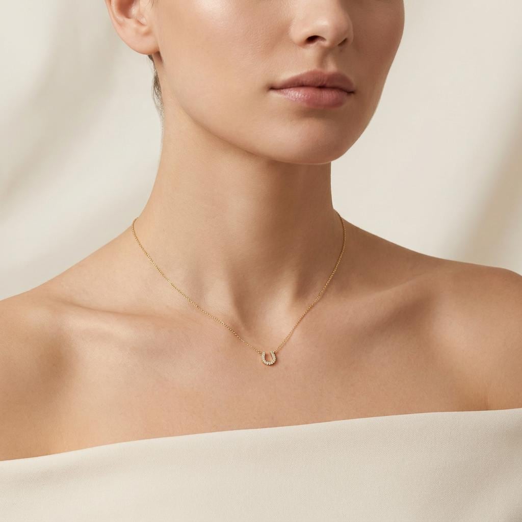 Round Diamond Pave 14K Dainty Solid Gold Horseshoe Pendant Necklace