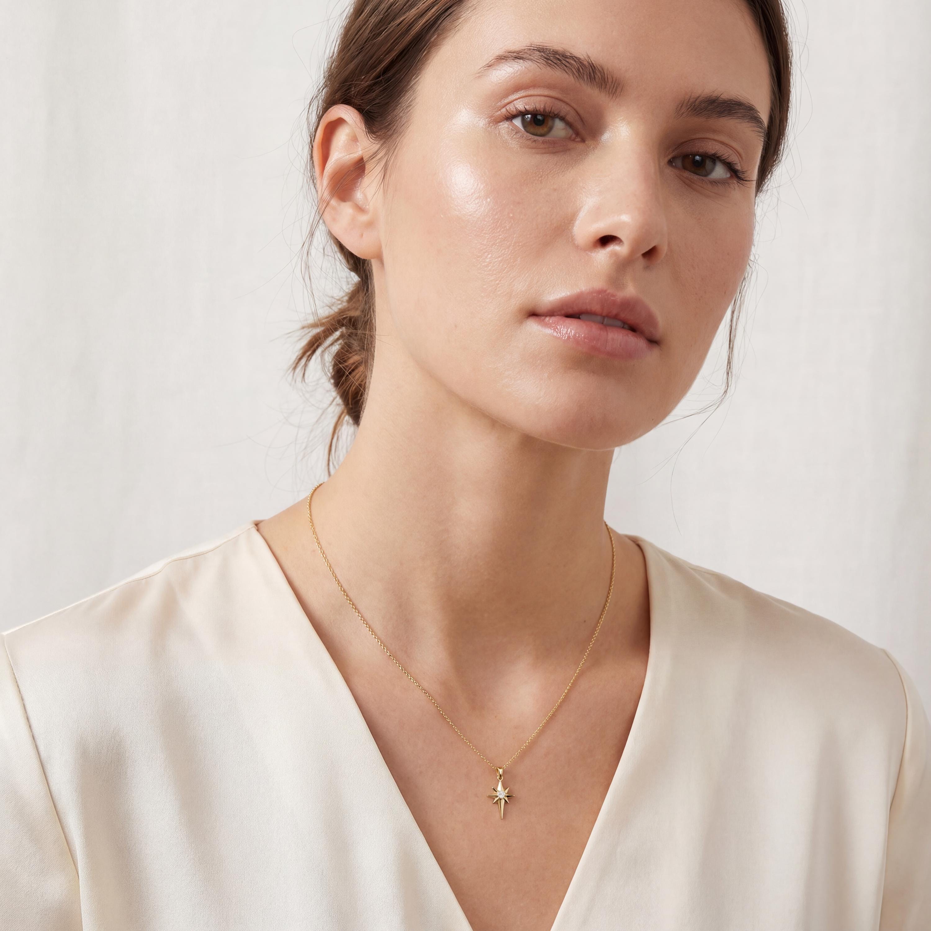 Round Diamond Dainty North Star 14K Solid Gold Pendant Necklace