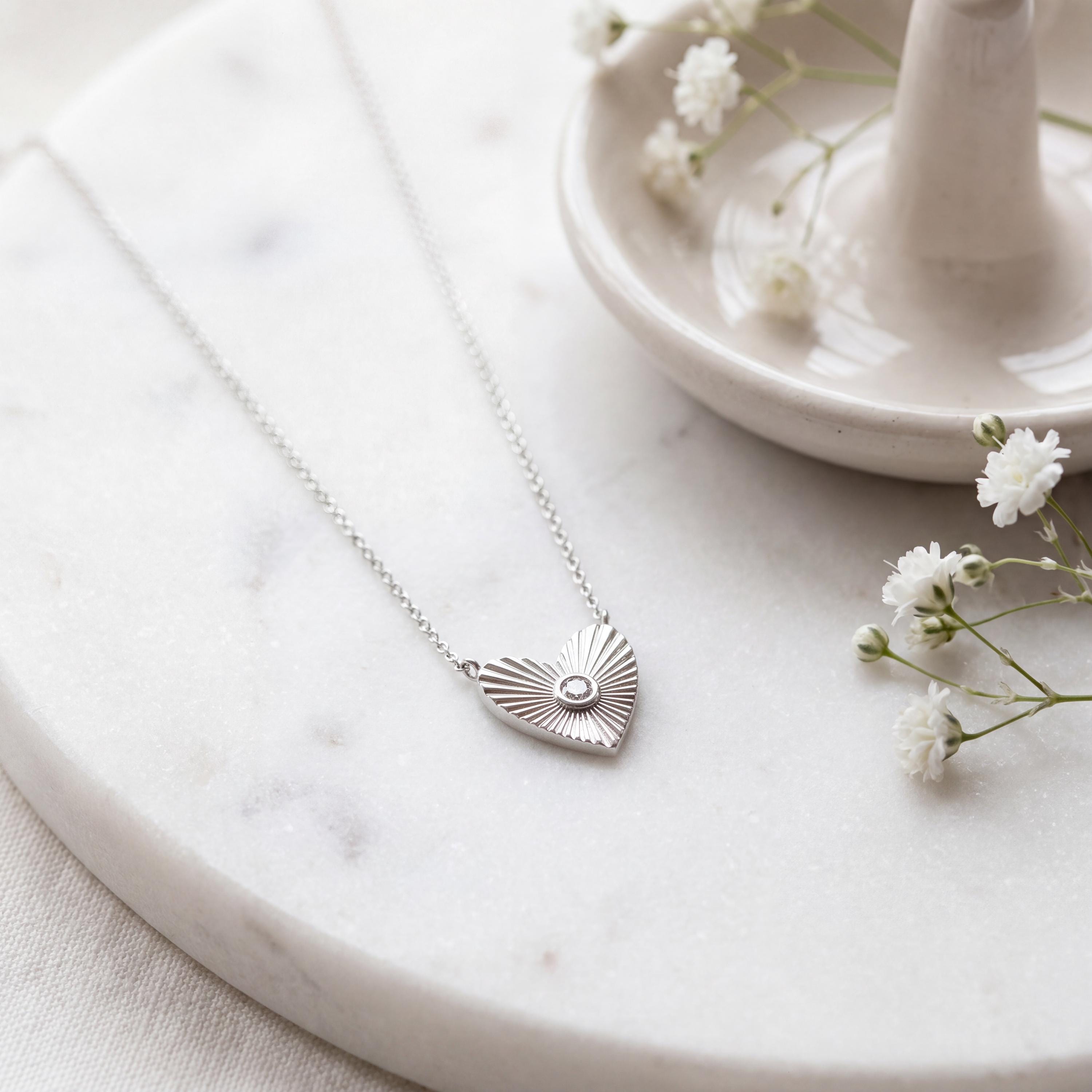Diamond Fluted Heart Shape Dainty Sun Burst 14K Solid Gold Pendant Necklace