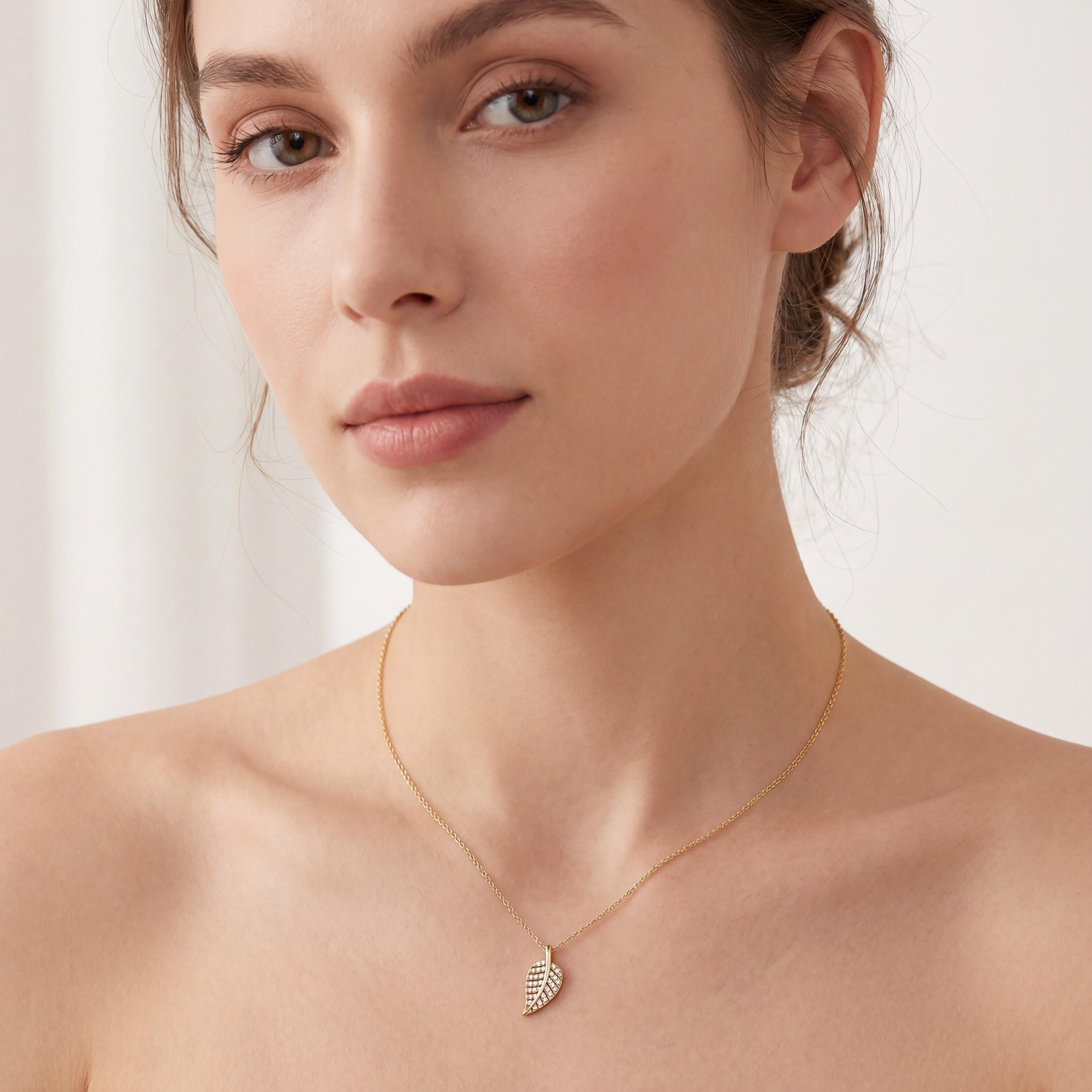 Round Diamond Dainty Leaf 14K Solid Gold Pendant Necklace