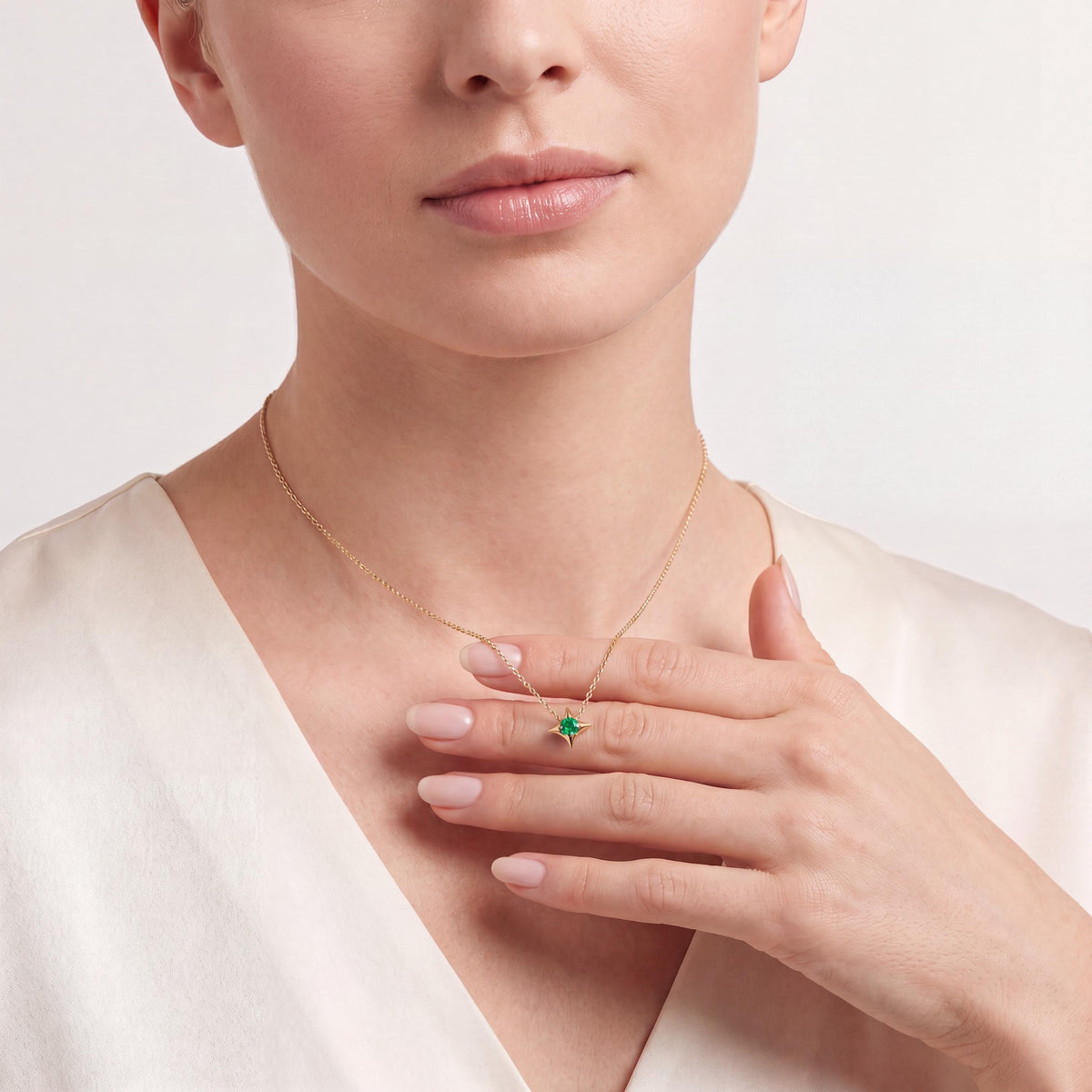 Round Solitaire Emerald Four Point Dainty Star 14K Solid Gold Pendant Necklace