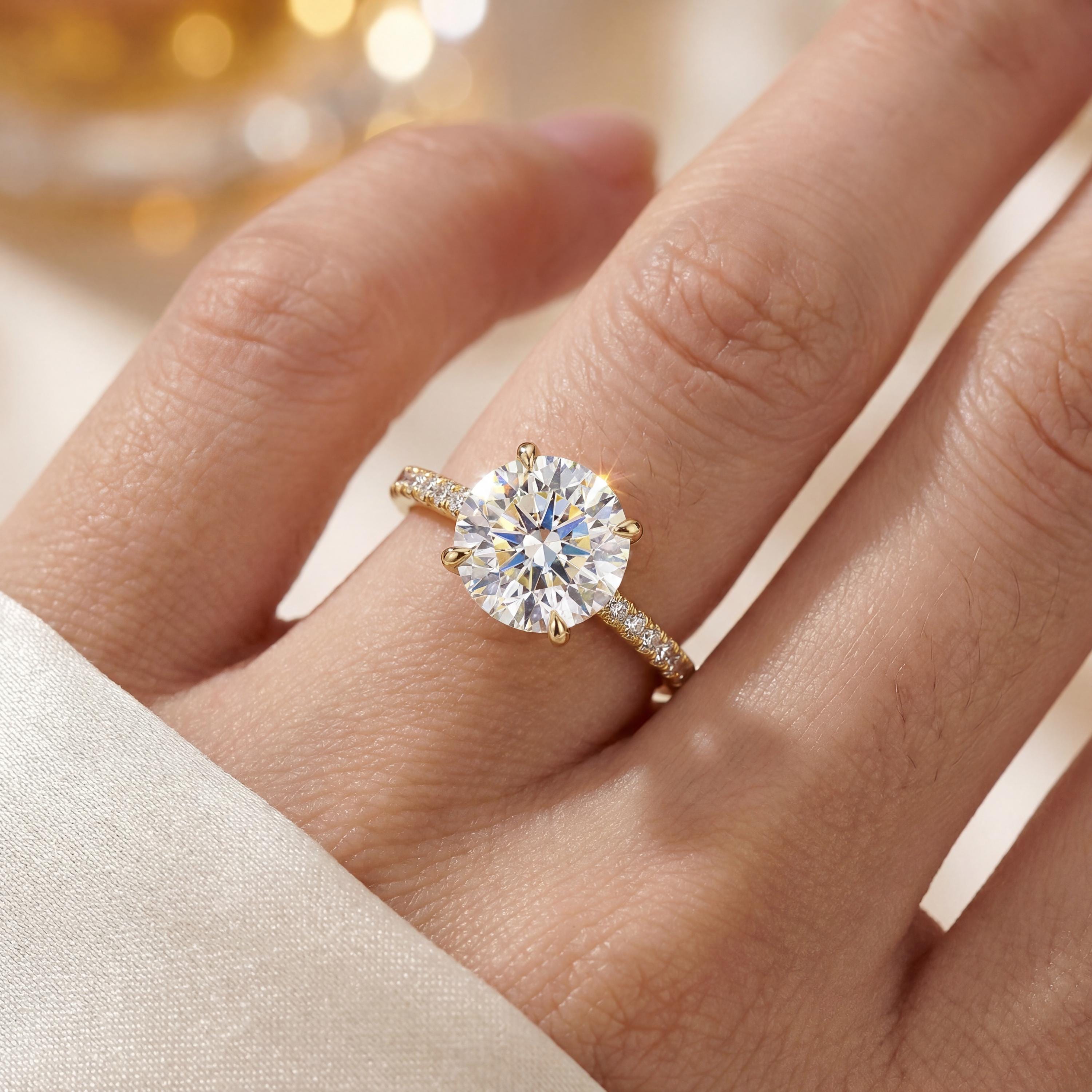 14kt Gold Pave Set Halo Graduated Round Shaped 1.50 Ct Solitaire Diamond Engagement Ring