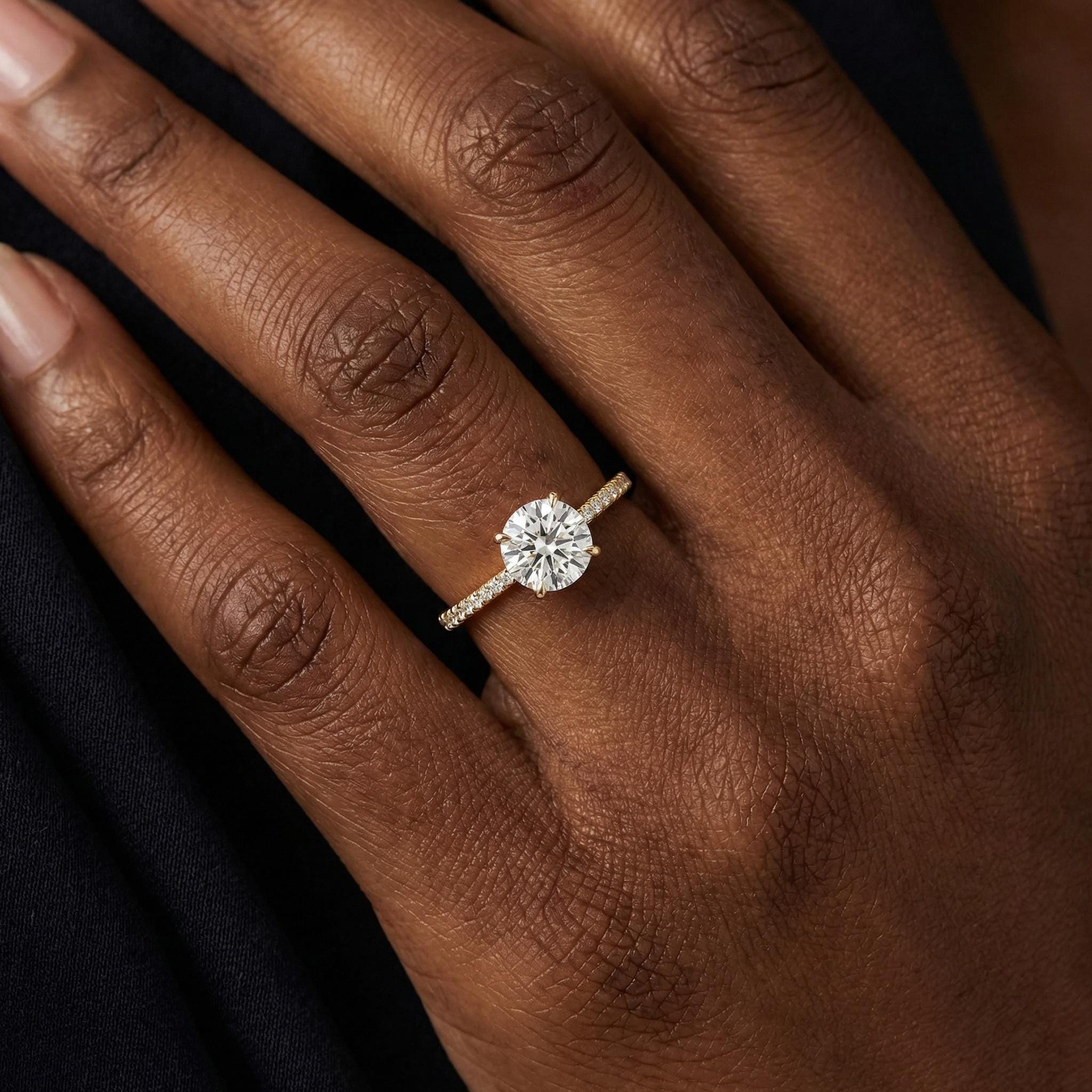 14kt Gold Pave Set Halo Graduated Round Shaped 1.50 Ct Solitaire Diamond Engagement Ring