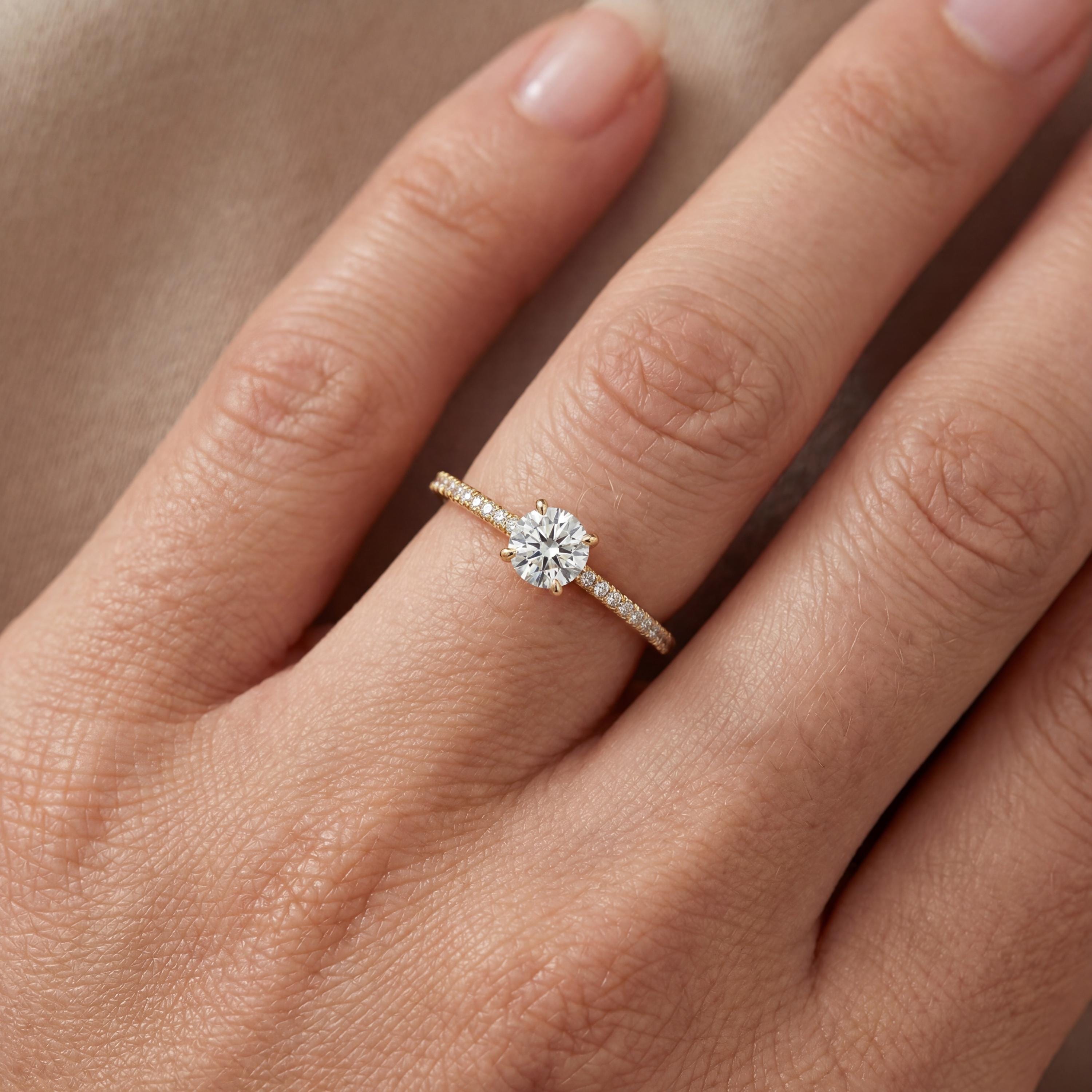 14kt Gold Pave Set Halo Graduated Round Shaped 1.50 Ct Solitaire Diamond Engagement Ring