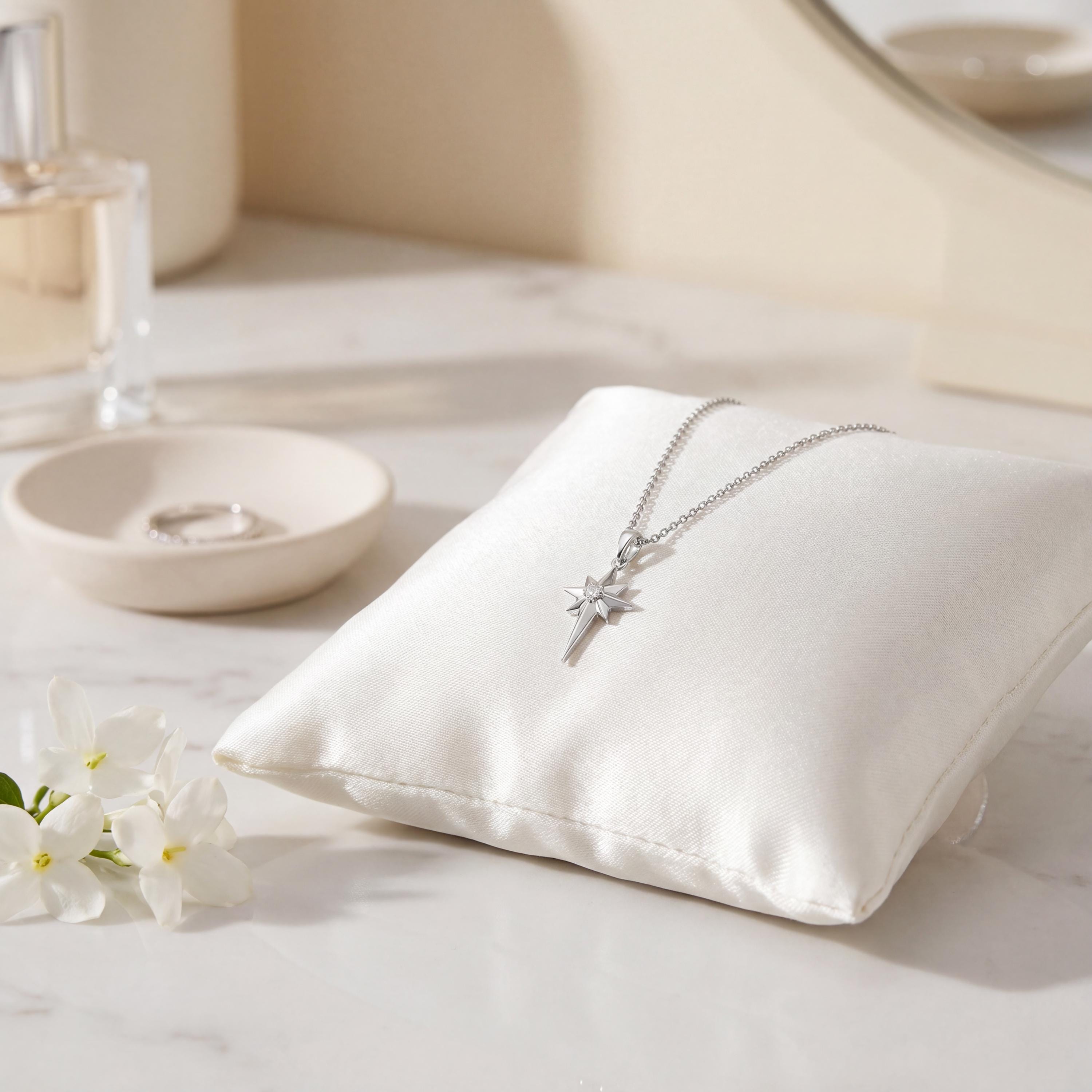 Round Diamond Dainty North Star 14K Solid Gold Pendant Necklace