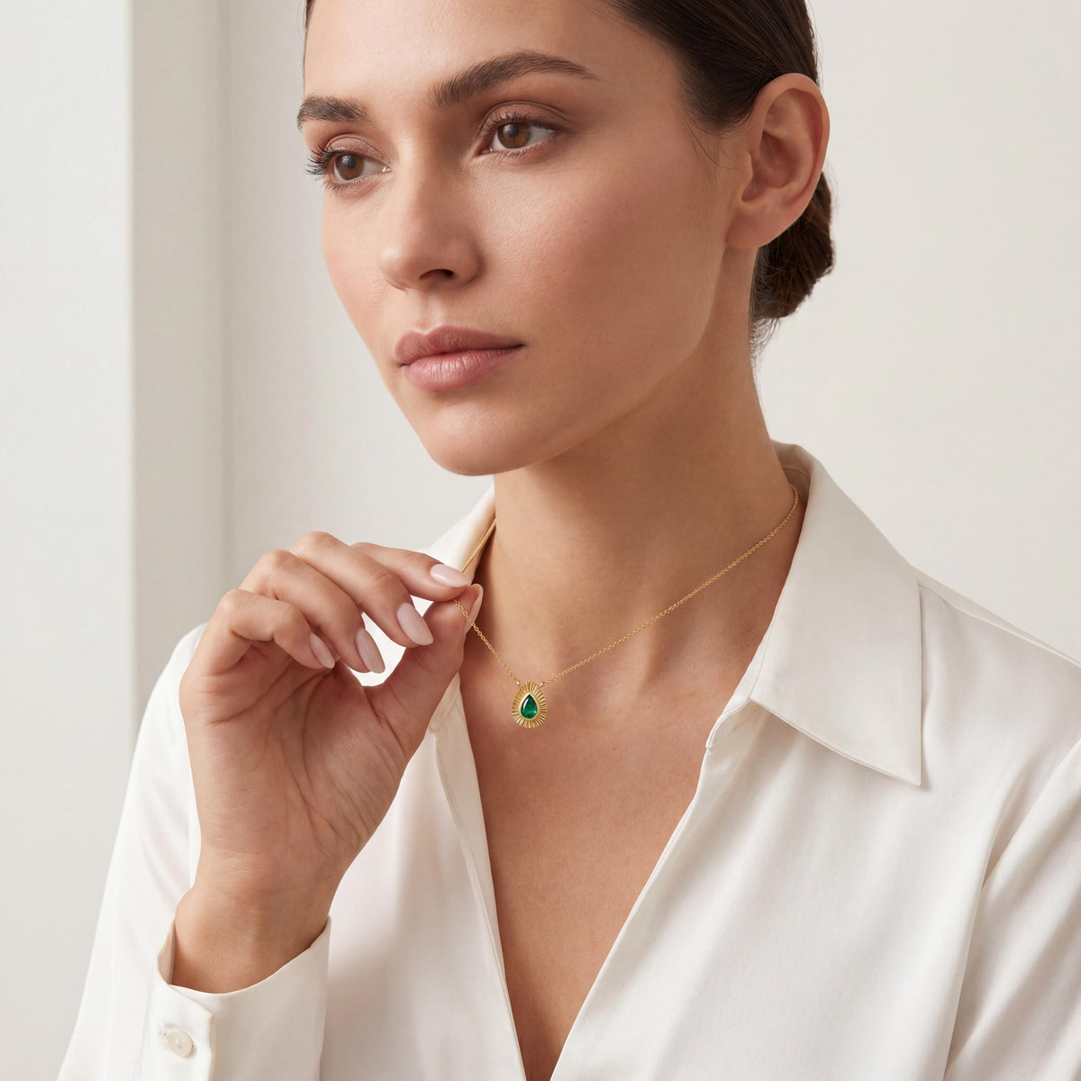 Pear Shape Emerald Fluted Dainty Bezel 14K Solid Gold Pendant Necklace