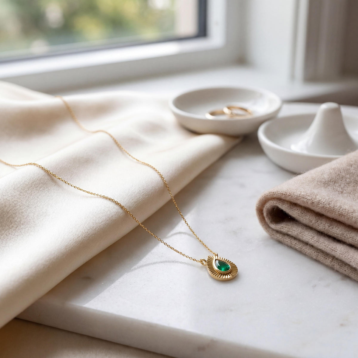Pear Shape Emerald Fluted Dainty Bezel 14K Solid Gold Pendant Necklace