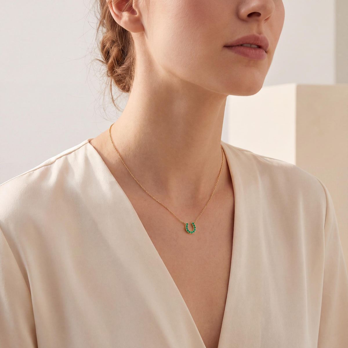 Round Emerald Pave 14K Dainty Solid Gold Horseshoe Pendant Necklace