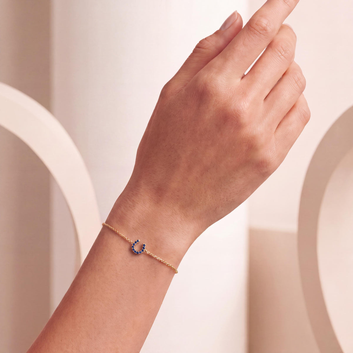 Round Sapphire Pave 14K Dainty Solid Gold Horseshoe Chain Link Bracelet