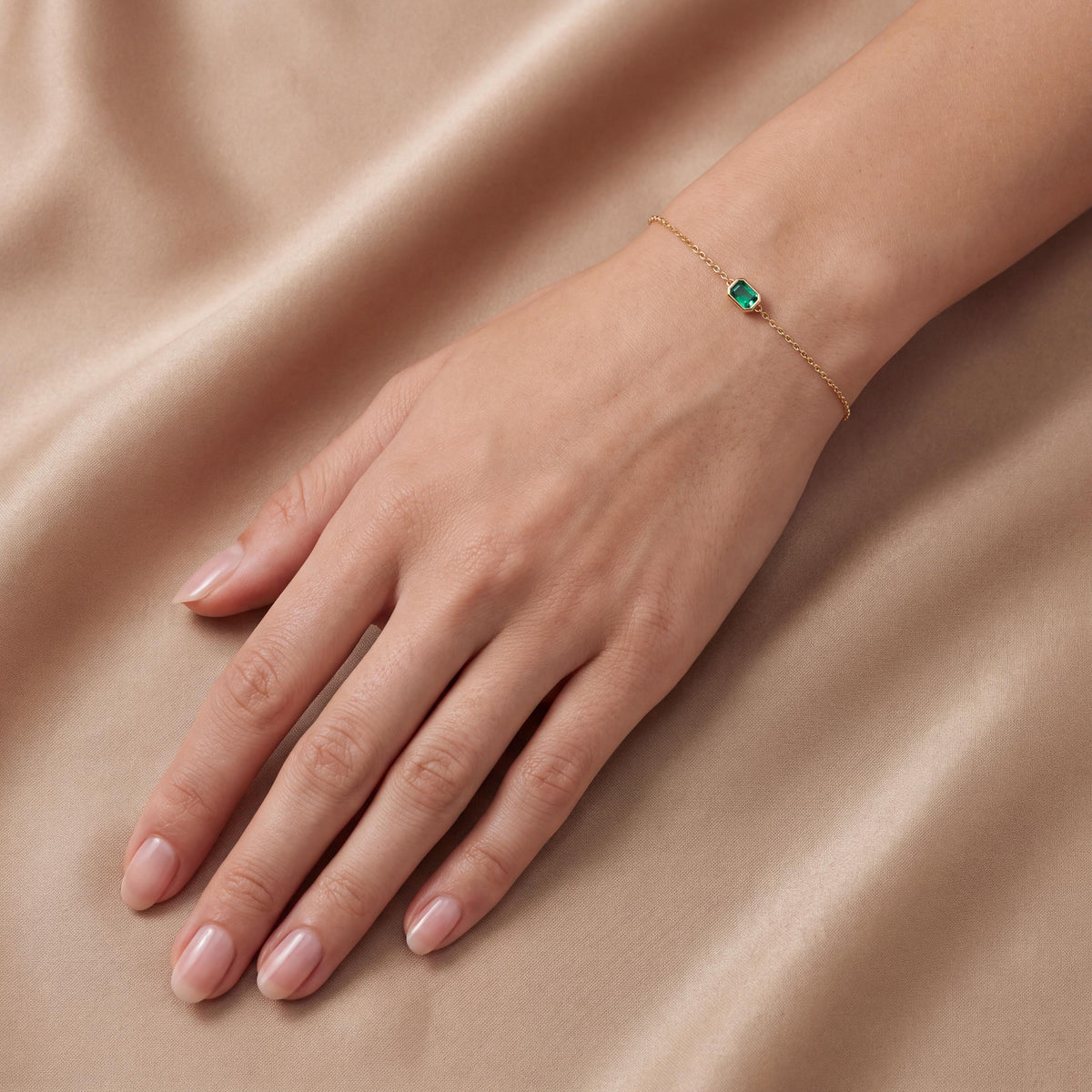 Emerald Cut Emerald Bezel Solitaire Chain Link Bracelet 14K Gold