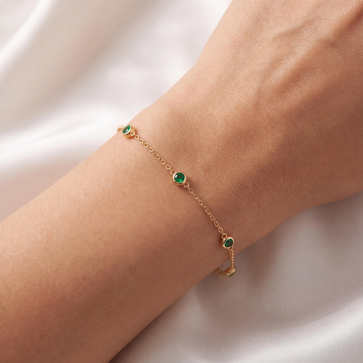 Round Emerald By The Yard Bezel Set 14K Solid Gold Chain Link Bracelet