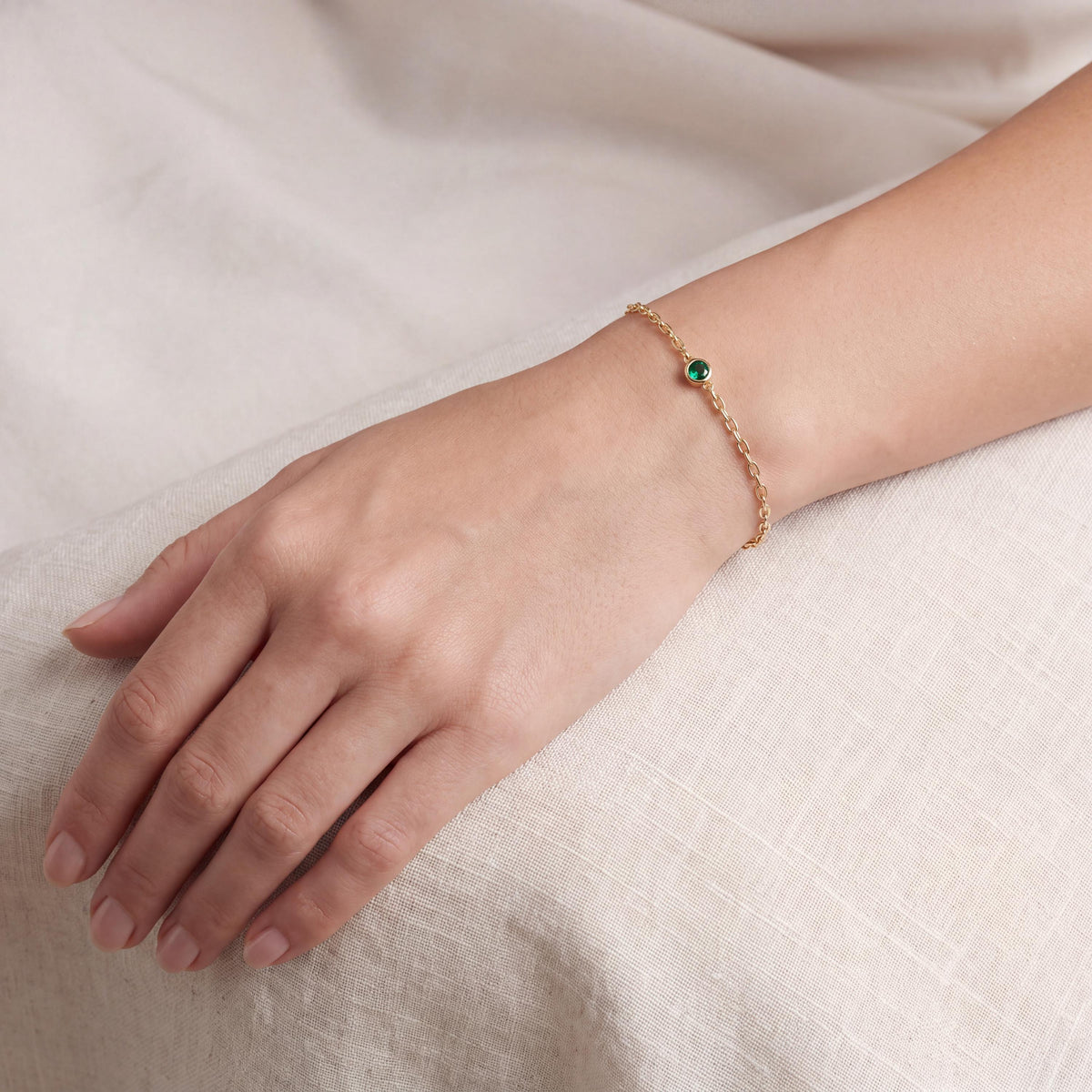 Round Brilliant Cut Solitaire Bezel Set Emerald 14K Solid Gold Paperclip Link Bracelet