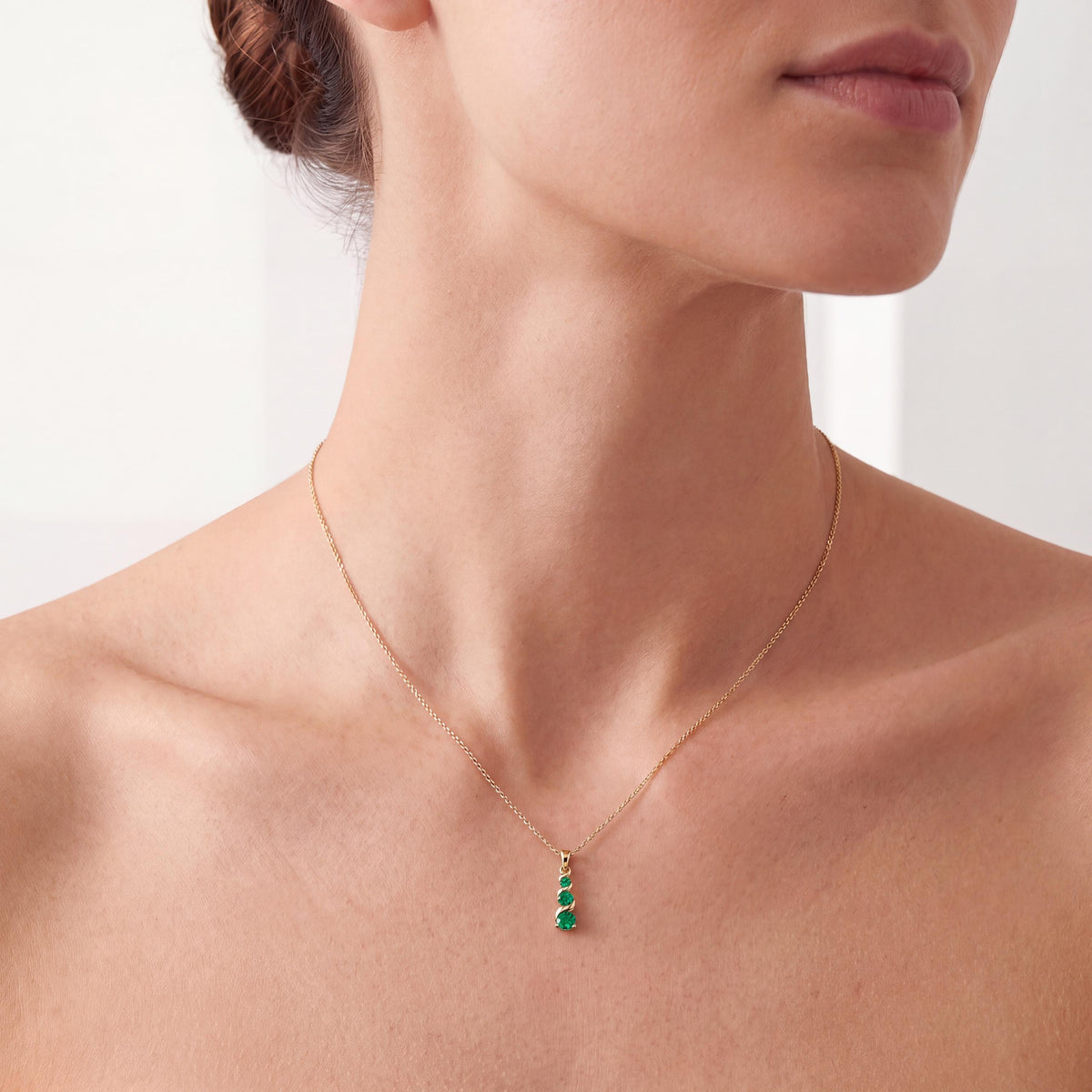 Round Emerald Three Stone Graduated Drop Necklace 14K Solid Gold Pendant