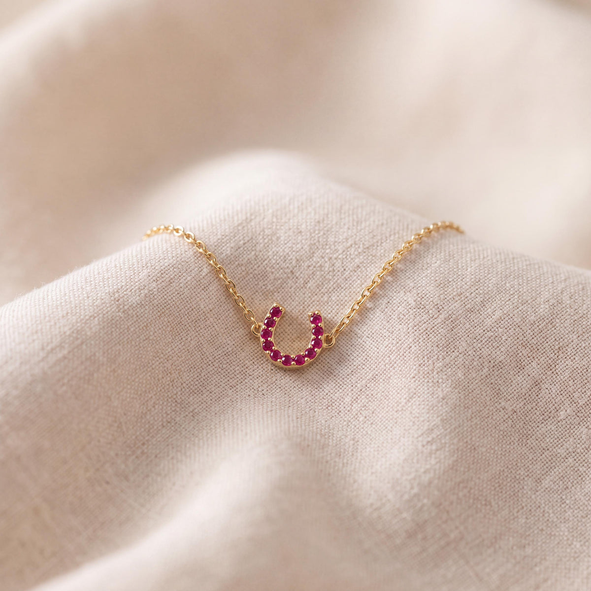 Round Ruby Pave 14K Dainty Solid Gold Horseshoe Chain Link Bracelet