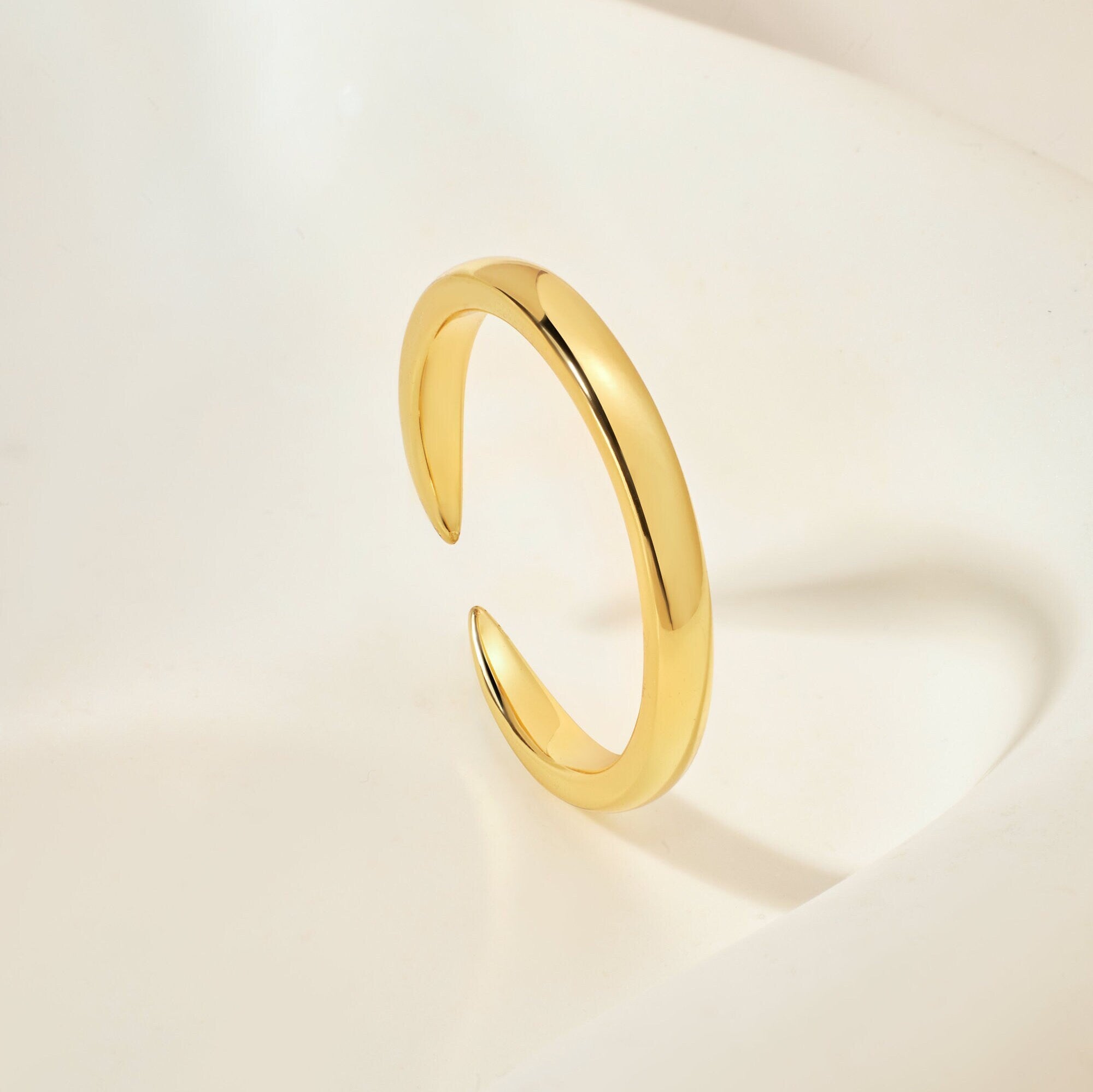 Open Claw Gold Ring: Stackable Band