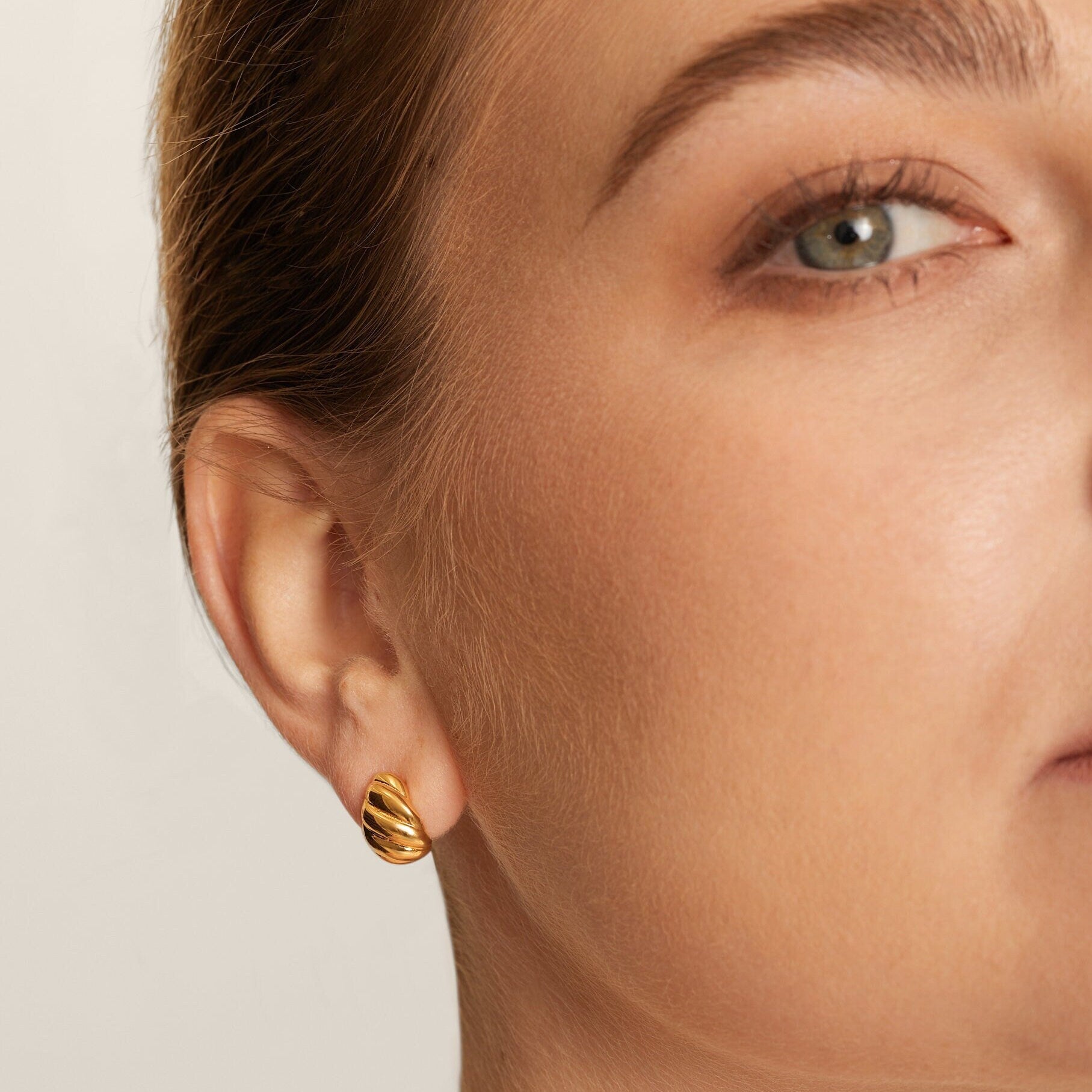 18K Gold Croissant Earrings: Twisted Dome Droplets