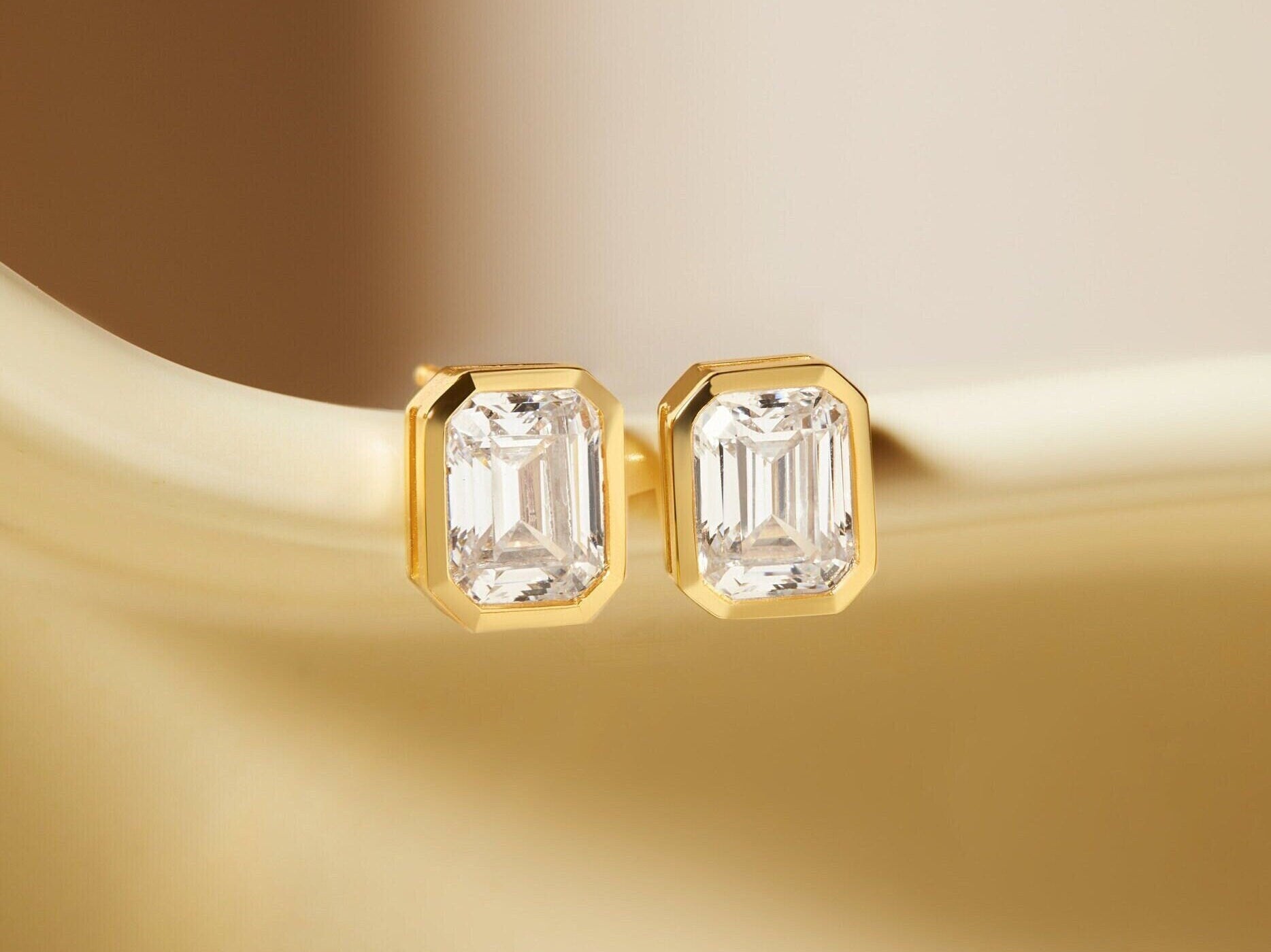 18K Gold Diamond Earrings: Emerald Cut Studs