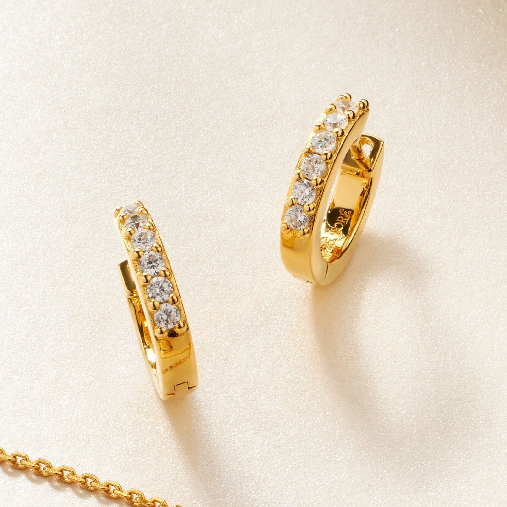 18K Gold Diamond Huggies: Elegant Everyday Earrings